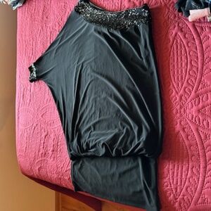 Fredricks black dress, sequins in excellent condition, small